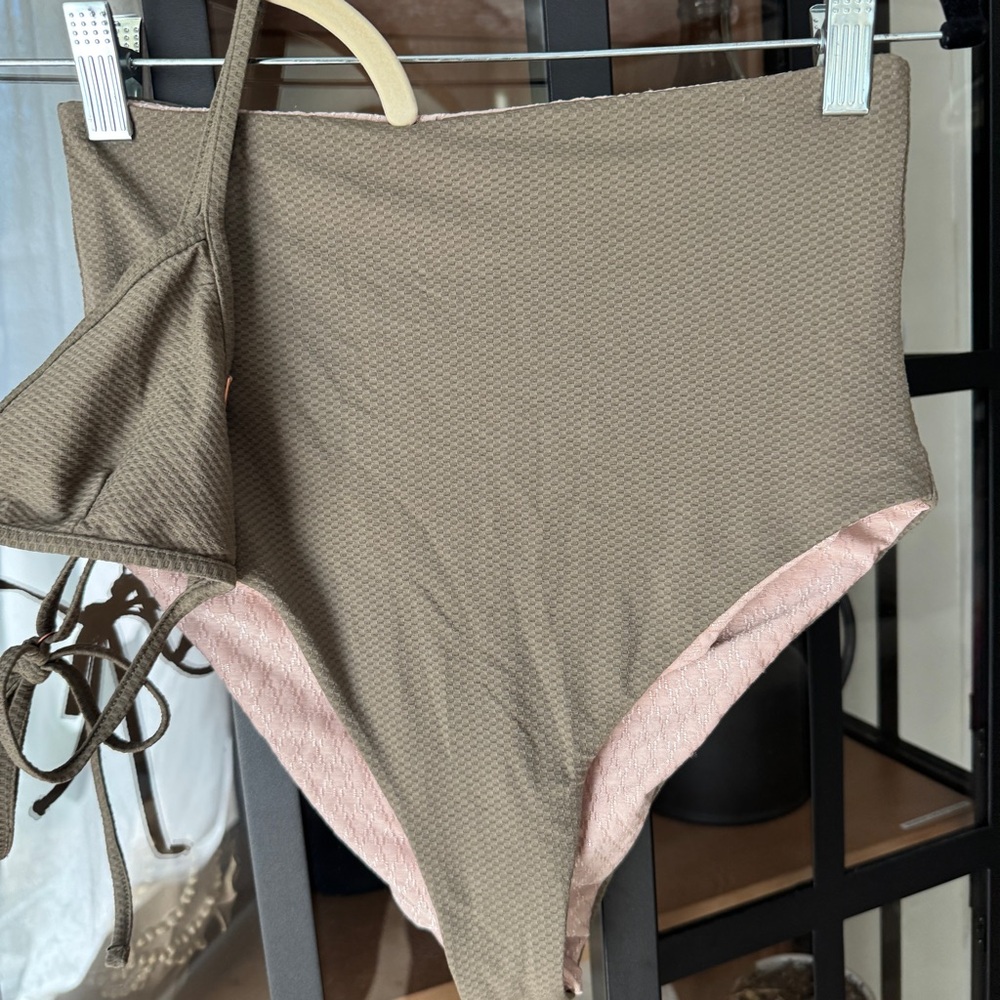 High-Waisted Bikini Set in Olive and Pink - Picture 10 of 11